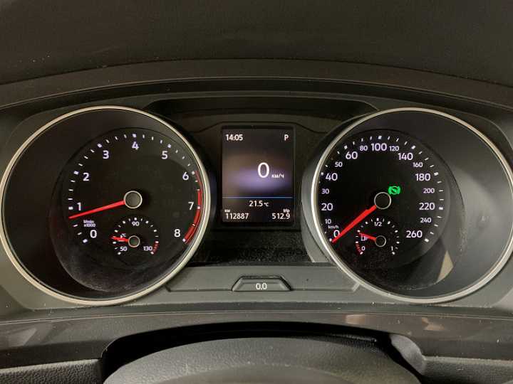 VOLKSWAGEN Tiguan 1.4, 2018 года, Робот, Серебристый