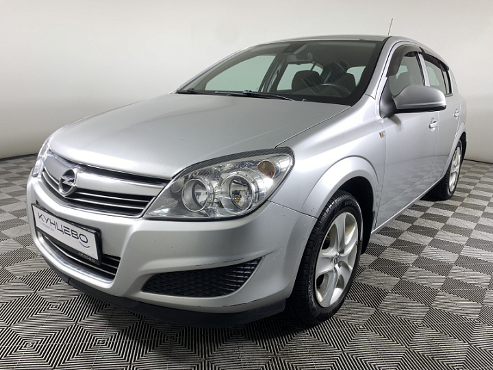 Opel Astra 1.8, 2014 года, Автоматическая, Серебристый