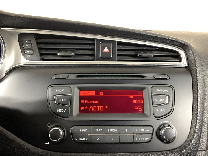 KIA Ceed 1.6, 2017 года, Автоматическая, Серебристый