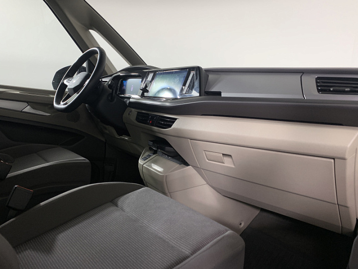 VOLKSWAGEN Multivan 2, 2022 года, Робот, ЧЕРНЫЙ