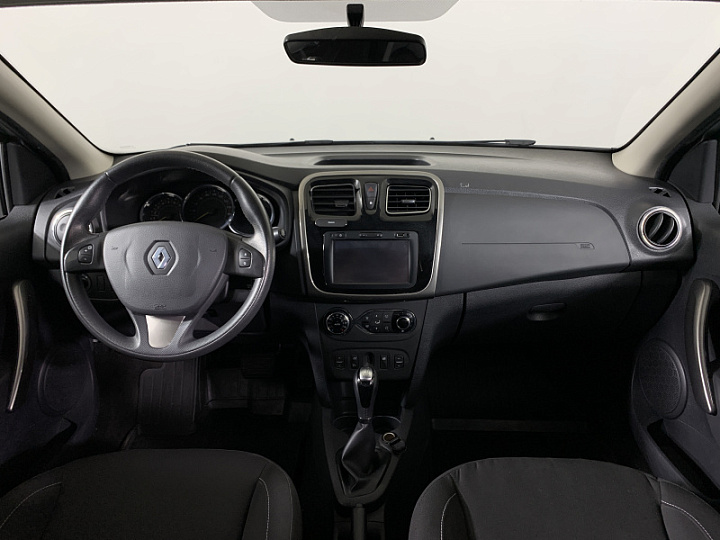 RENAULT Sandero Stepway 1.6, 2018 года, Автоматическая, Серебристо-желтый