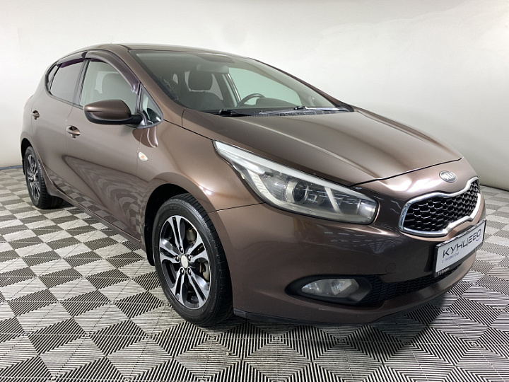KIA Ceed 1.6, 2014 года, Механика, Коричневый