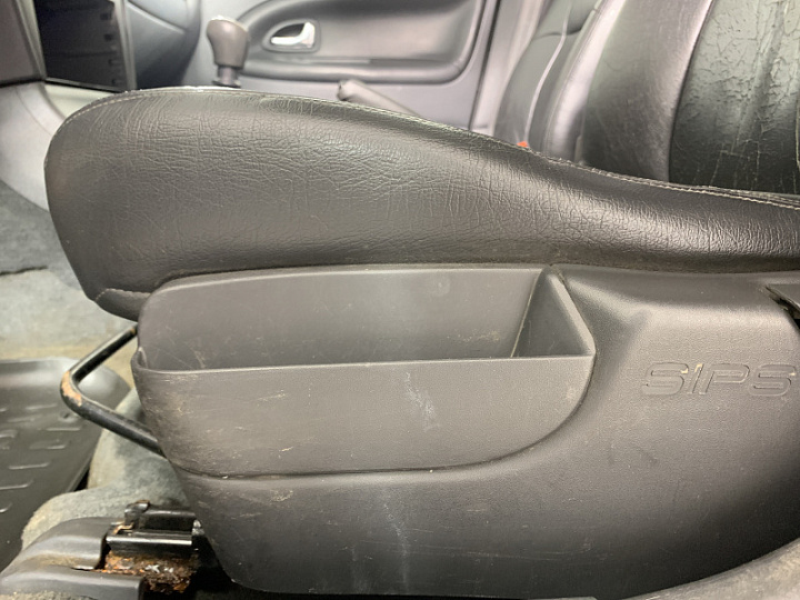 VOLVO S40 1.7, 1997 года, Механика, ЧЕРНЫЙ