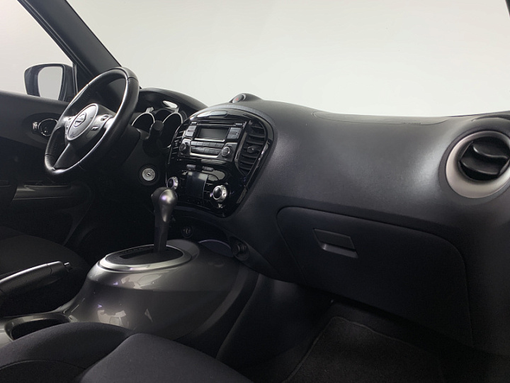 NISSAN Juke 1.6, 2015 года, Вариатор, КРАСНЫЙ