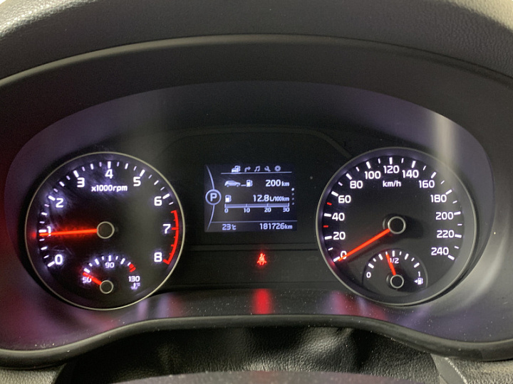 KIA Sportage 2, 2016 года, Автоматическая, Серебристый