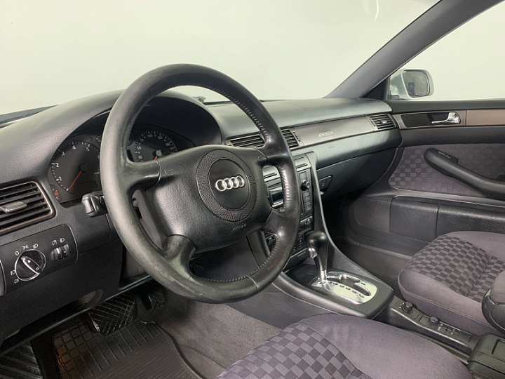AUDI A6 2.4, 2001 года, Автоматическая, Серебристый