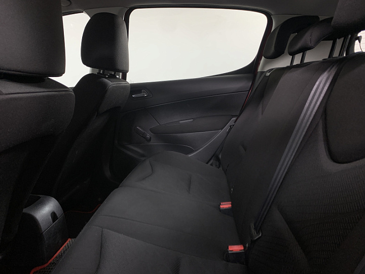 PEUGEOT 308 1.6, 2010 года, Механика, КРАСНЫЙ