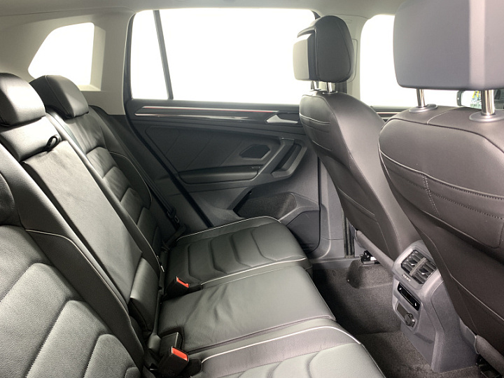 VOLKSWAGEN Tiguan 2, 2022 года, Робот, СЕРЫЙ