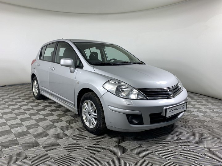 NISSAN Tiida 1.6, 2011 года, Автоматическая, Серебристый