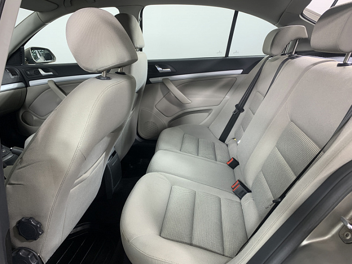 SKODA Octavia 1.6, 2007 года, Механика, СЕРЫЙ