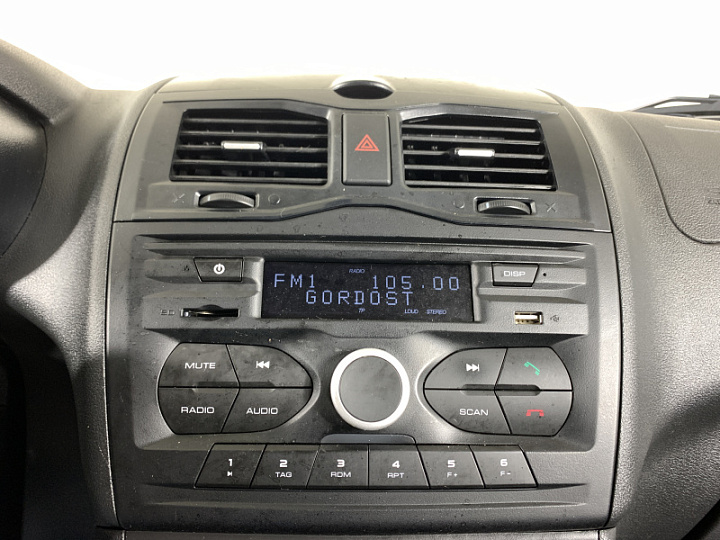 Lada Granta 1.6, 2023 года, Механика, ЧЕРНЫЙ