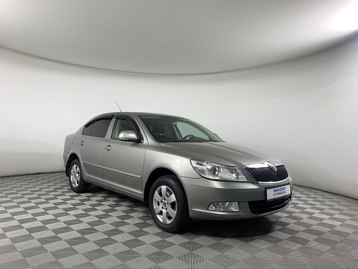 SKODA Octavia 1.4, 2011 года, Механика, СЕРЫЙ