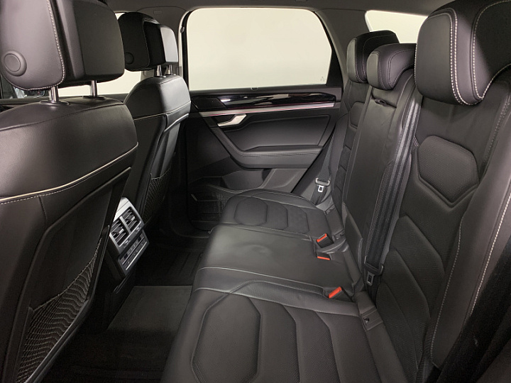 VOLKSWAGEN Touareg 2, 2019 года, Автоматическая, СЕРЫЙ