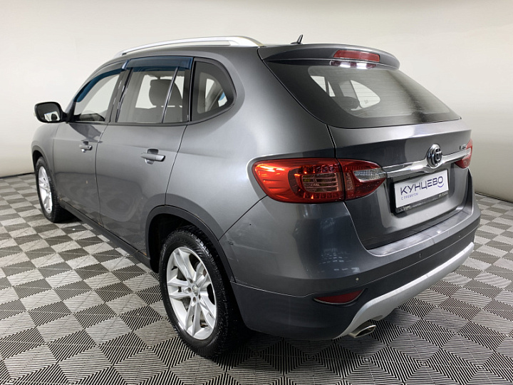 Brilliance V5 1.6, 2014 года, Механика, Серый