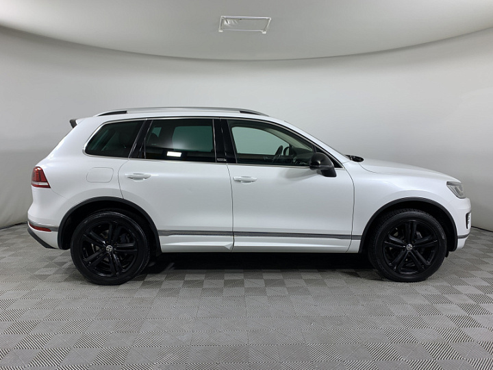 VOLKSWAGEN Touareg 3, 2017 года, Автоматическая, БЕЛЫЙ