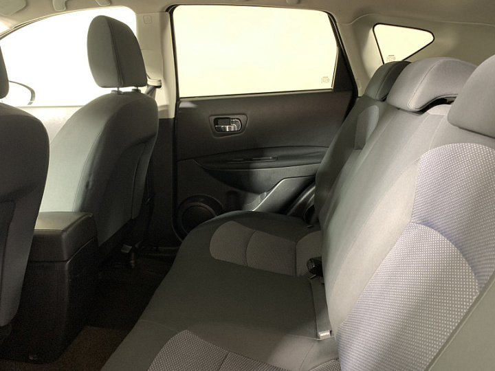 NISSAN Qashqai 1.6, 2012 года, Механика, ЧЕРНЫЙ