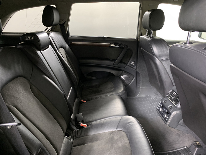 Audi Q7 3, 2009 года, Автоматическая, Светло серый
