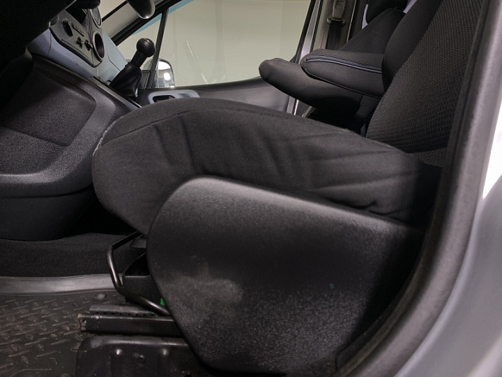 Citroen Berlingo 1.6, 2014 года, Механика, Серебристый