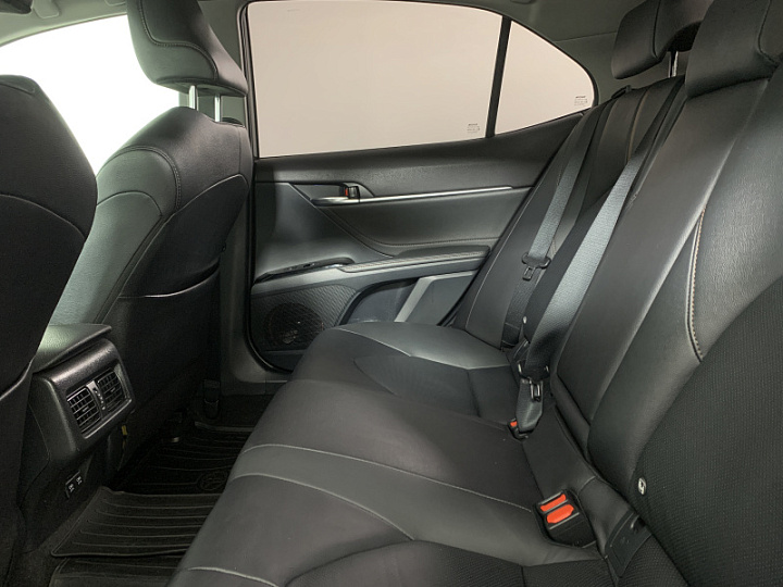 TOYOTA Camry 2.5, 2021 года, Автоматическая, БЕЛЫЙ