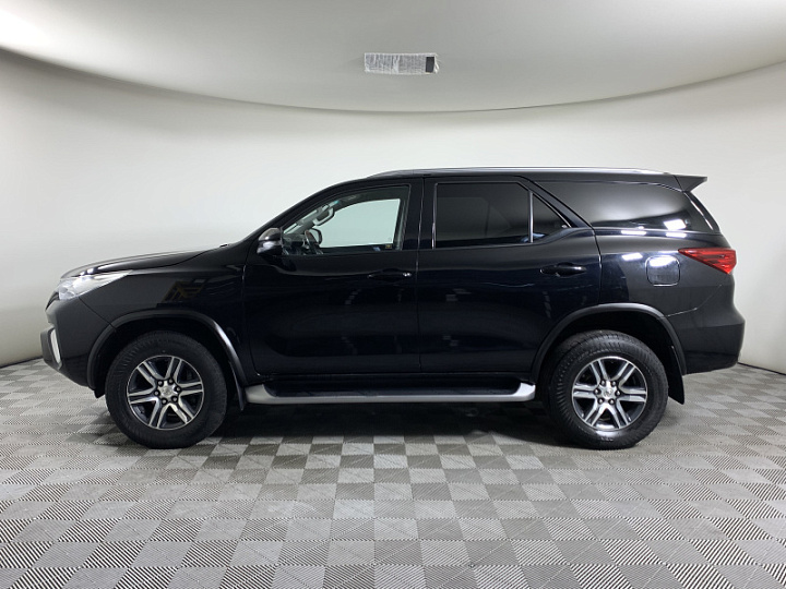 Toyota Fortuner 2.8, 2019 года, Автоматическая, Черный