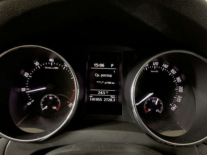 SKODA Yeti 1.8, 2014 года, Робот, БЕЛЫЙ
