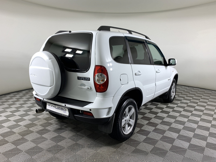 CHEVROLET Niva 1.7, 2018 года, Механика, БЕЛЫЙ