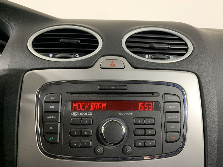 Ford Focus 1.8, 2010 года, Механика, СЕРЫЙ