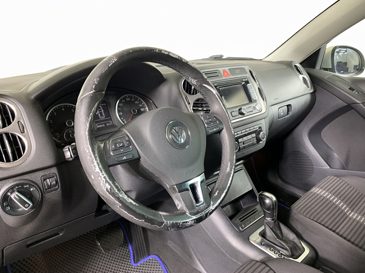 VOLKSWAGEN Tiguan 2, 2011 года, Автоматическая, Серебристо-желтый