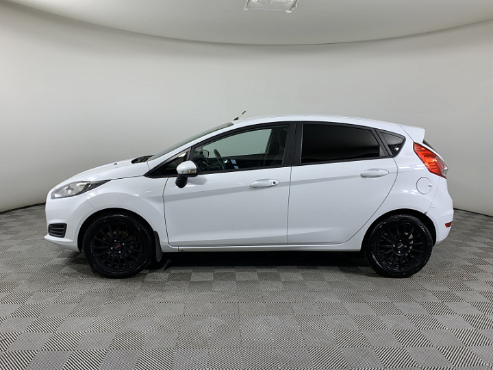 FORD Fiesta 1.6, 2015 года, Механика, БЕЛЫЙ