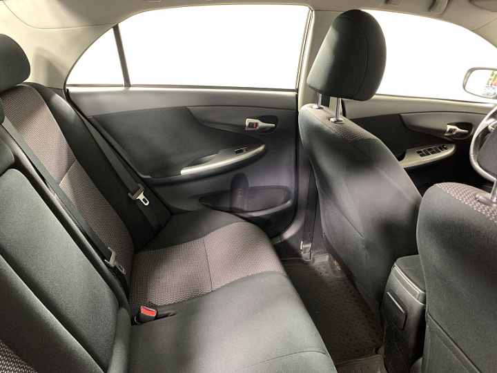 TOYOTA Corolla 1.6, 2011 года, Автоматическая, ЧЕРНЫЙ