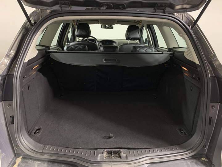 FORD Focus 2, 2013 года, Робот, Серо-коричневый