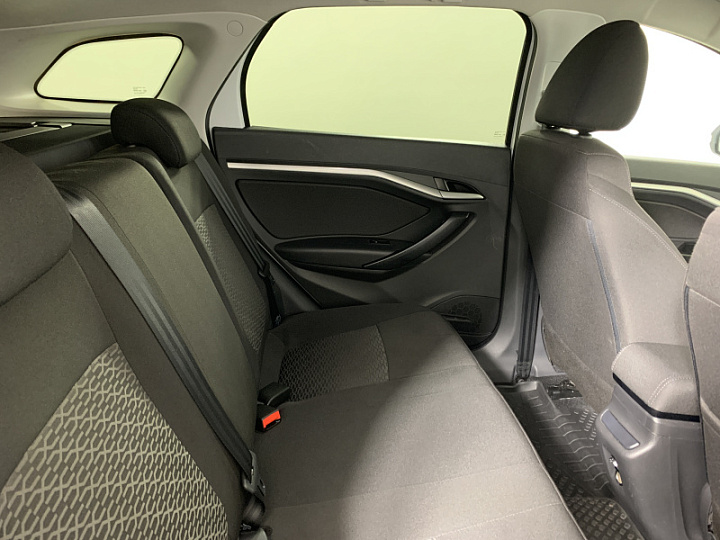 Lada Vesta 1.6, 2021 года, Механика, БЕЛЫЙ