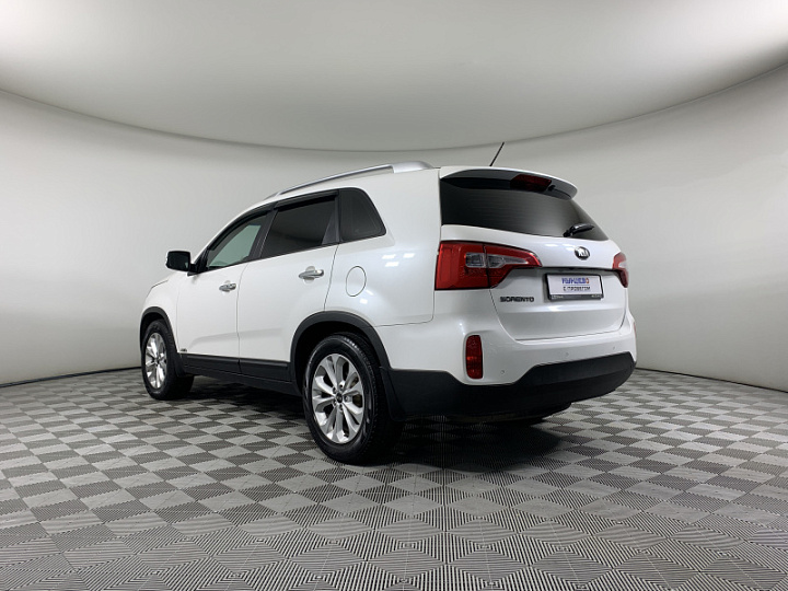 KIA Sorento 2.4, 2017 года, Автоматическая, БЕЛЫЙ