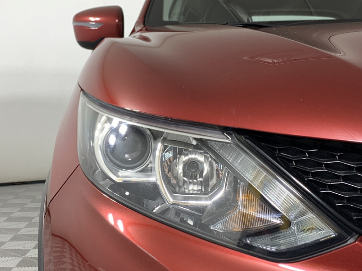 NISSAN Qashqai 1.2, 2016 года, Вариатор, КРАСНЫЙ