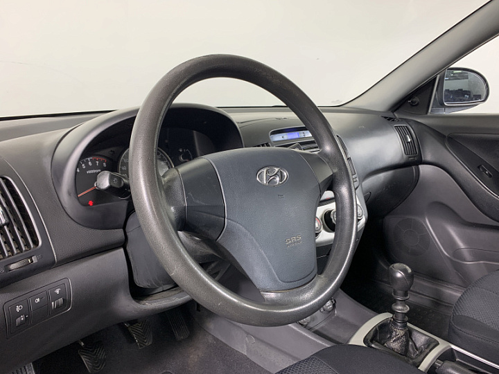HYUNDAI Elantra 1.6, 2007 года, Механика, Вишневый