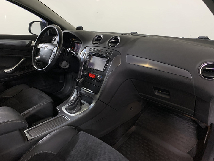 Ford Mondeo 2.3, 2013 года, Автоматическая, Серо-коричневый
