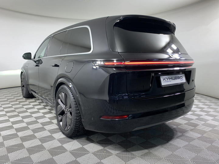 Li Auto L9 1.5, 2023 года, Автоматическая, ЧЕРНЫЙ