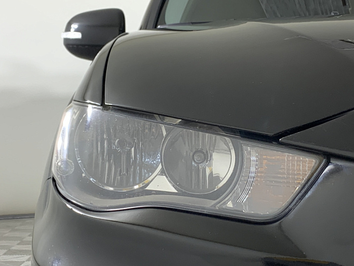 MITSUBISHI Outlander 2.4, 2012 года, Вариатор, ЧЕРНЫЙ