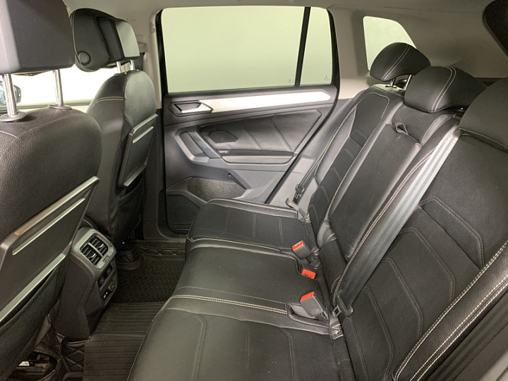 VOLKSWAGEN Tiguan 1.4, 2019 года, Робот, ЧЕРНЫЙ