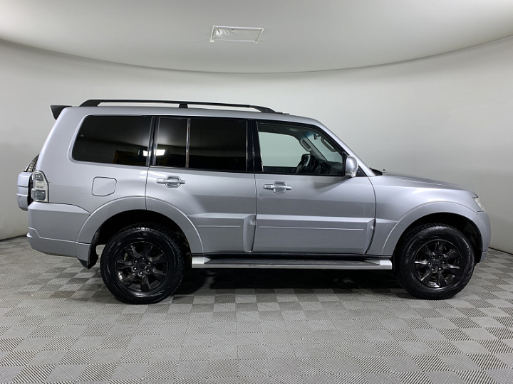 MITSUBISHI Pajero 3, 2011 года, Автоматическая, Серебристый