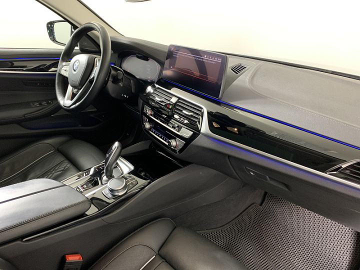 BMW 5 серии 2, 2021 года, Автоматическая, ЧЕРНЫЙ