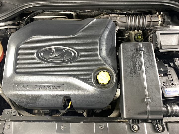 Lada Vesta 1.6, 2019 года, Робот, ЧЕРНЫЙ