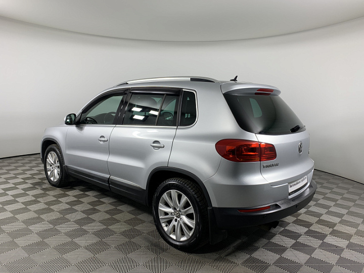 VOLKSWAGEN Tiguan 2, 2011 года, Автоматическая, Серебристый