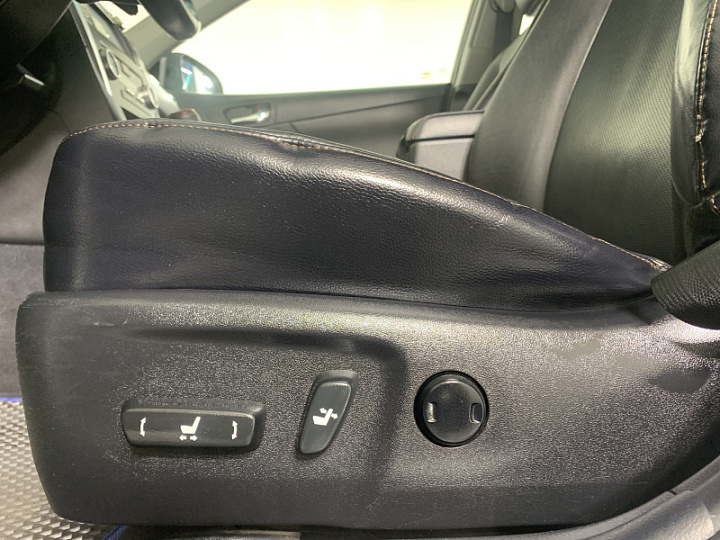 TOYOTA Camry 2.5, 2013 года, Автоматическая, Серебристый