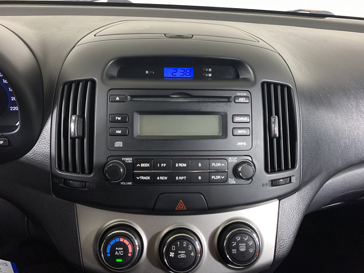 Hyundai Elantra 1.6, 2010 года, Автоматическая, Желтый