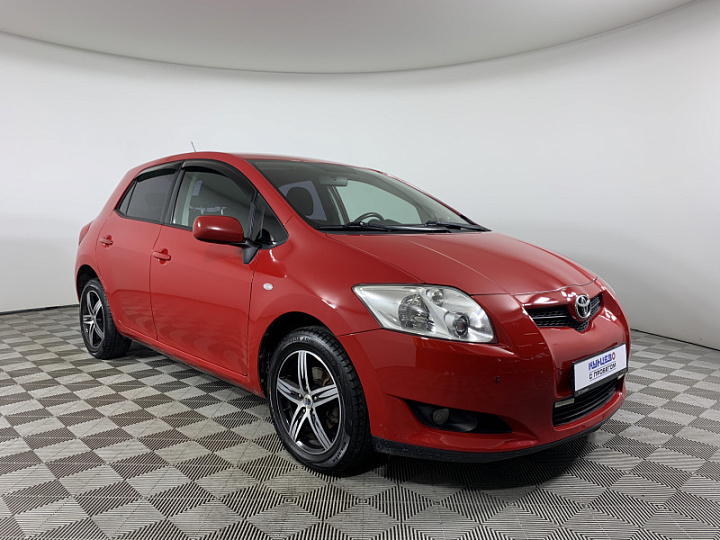 TOYOTA Auris 1.4, 2007 года, Механика, КРАСНЫЙ