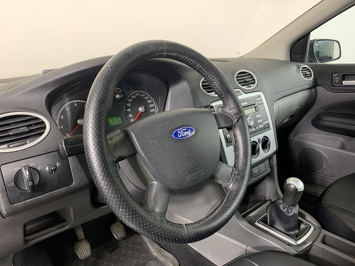 FORD Focus 1.8, 2006 года, Механика, Серебристый