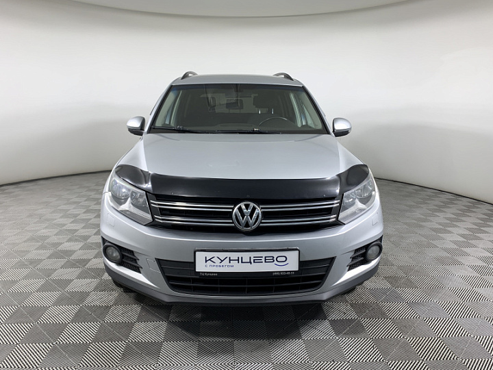 VOLKSWAGEN Tiguan 1.4, 2012 года, Механика, Серебристый