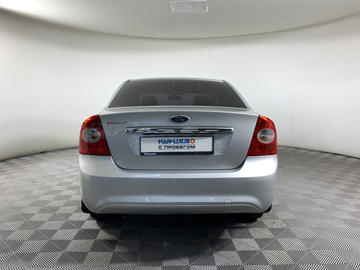 FORD Focus 1.6, 2009 года, Механика, Серебристый