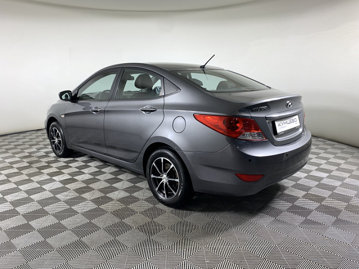 Hyundai Solaris 1.4, 2013 года, Автоматическая, Серый